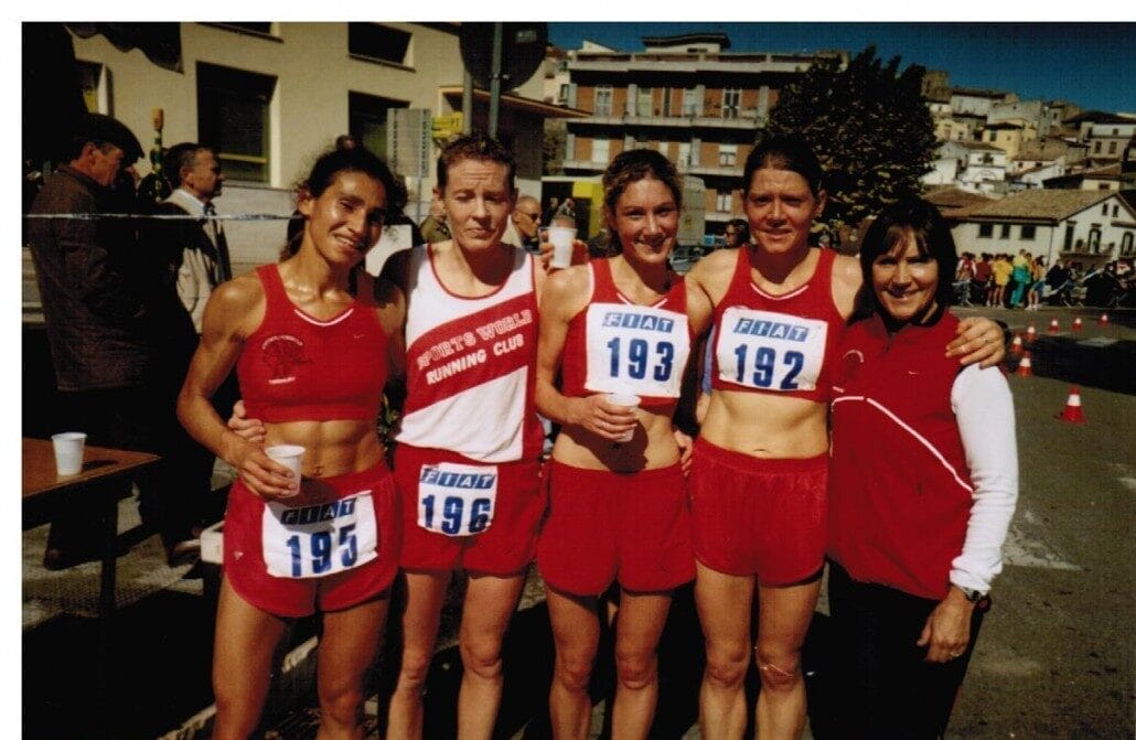 European-Clubs-15km-Road-2004-Lucy-Darcy-Helen-White-Eimear-Martin-Sandra-Gowran-Emily-Dowling-1030×671